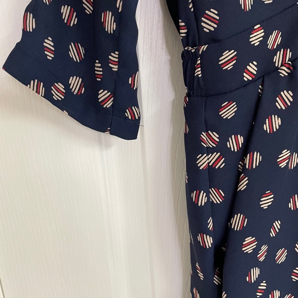 BCBGeneration navy v-neck dress, size XS. - Picture 4 of 6